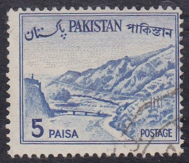 Pakistan # 132b (1963) Khyber Pass - Sgl, Used