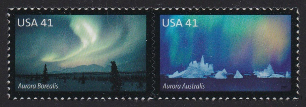 # 4203-04 (2007) Auroras - Pair, MNH